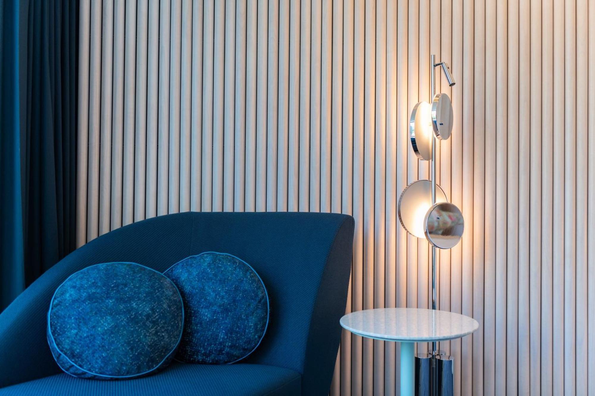 ホテル W シドニー エクステリア 写真 A floor lamp